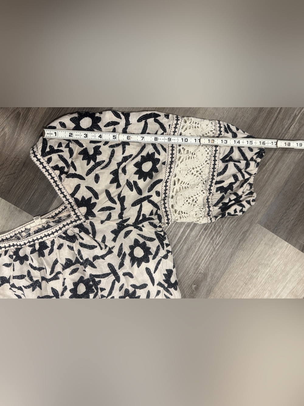 Boho Black & White Linen Blend Cropped Embroidered Peasant Top - Picture 4 of 10